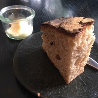 ラ・ボンヌターブル - 