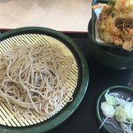 ゆで太郎 - 小柱と水菜のかきあげせいろ（500円）