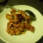 中国料理 桃仙閣 - とり肉とカシューナッツのピリ辛炒め \950