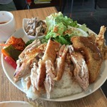 カメイノ食堂 - カメショク特製カーオマンガイ（またの名を鶏納豆ご飯）