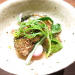 リョウリヤ ステファン パンテル - 京都静原の椎茸とモンゴウイカ　トンソクのミンチ　筍 筑紫 こごみ 九条葱大原と静原の京野菜　スルメイカと野菜のスープ掛け