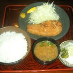 Tontenkan - ランチのロースカツ定食900円