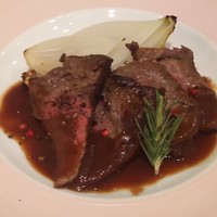 リオ・ブルーイング・コー ビストロアンドガーデン 東京ミッドタウン - 黒毛和牛のロースト(100g)