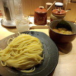 つけ麺屋 やすべえ 西池袋店 - 中盛り