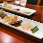 趙楊 - 前菜：インゲン、しまえび、すね肉、ゴールドピータン 、冬瓜、くらげの春巻き、ブロッコリー