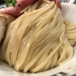 ラーメン而今 - ラーメン而今 阿倍野元町店(ラーメンじこん)(大阪府大阪市阿倍野区阿倍野元町)特製つけ麺 (200g)