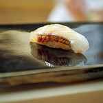 日本橋蛎殻町 すぎた - [握り]淡路の真鯛