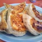 丸吉飯店 - 餃子 ４５０円(税込)(2017年1月23日撮影)