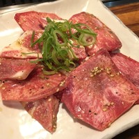焼肉 大香園 - こちらは切り落としでリーズナブル