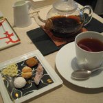 グランメゾン グラシアニ - 紅茶とプティフール