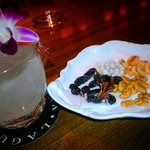 ラグナ ザ バー - ブルドッグ、チャーム。