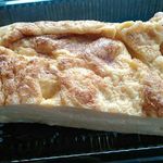 魚久 - 自家製玉子焼き