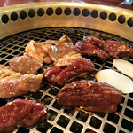 大正浪漫焼肉 金剛園 ろまん亭 - 卓上埋め込み型グリル