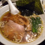 Manyuuki - 昔ながらの醤油ラーメン