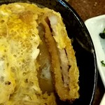 三ちゃん食堂 - カツ断面