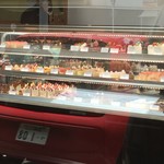 アンオー - ショーケース