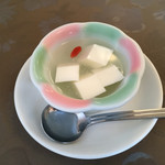 龍天楼 - セットの杏仁豆腐