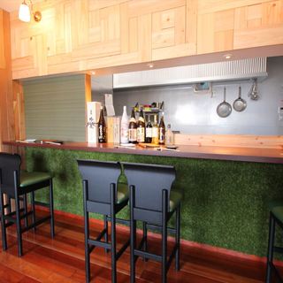 openしたての店内