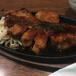 Tori Ryouri Izakaya Toribian - トンテキ200ｇ1000円