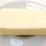 レストランひらまつ レゼルヴ - 特別ランチ<平日限定> 1980円 のバター