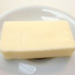 レストランひらまつ レゼルヴ - 特別ランチ<平日限定> 1980円 のバター