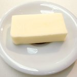 レストランひらまつ レゼルヴ - 特別ランチ<平日限定> 1980円 のバター