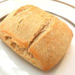 レストランひらまつ レゼルヴ - 特別ランチ<平日限定> 1980円 の自家製パン