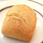 レストランひらまつ レゼルヴ - 特別ランチ<平日限定> 1980円 の自家製パン