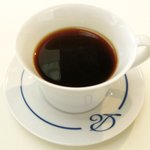 レストランひらまつ レゼルヴ - 特別ランチ<平日限定> 1980円 のコーヒー