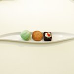 レストランひらまつ レゼルヴ - 特別ランチ<平日限定> 1980円 のオレンジのサフレ、ピスタチオのマカロン限定> 1980円 のオレンジのサフレ、ピスタチオのマカロン、ガトーショコラ