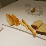 リストランテ サクラ - 自家製フォカッチャ