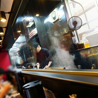 餃子と担々麺 吟_2