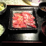 炭火焼肉 祥山亭 武蔵小金井店 - 2011/02/13 カルビ＆ロースランチ819円