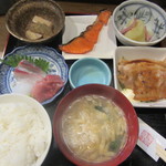 山吹 福茶庵 - あれこれ食べたい色々定食　850円