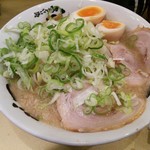 ごっつ - ラーメンのアップ