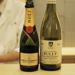 乃り英 - 泡：Moët & Chandon & 白：François d'Allaines Rully Les Saint Jacques 2013/Bourgogne