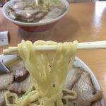 坂内食堂 - 平打縮れ麺