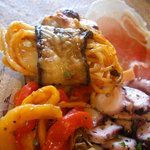 SAKURAGUMI - 茄子でスパゲティを巻いてあるものと、？だろう？