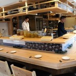 博多天ぷら ながおか - グループのお客様には角の席をご用意します！