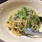 nobu’s - しらすとキャベツのペペ