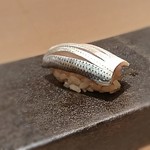 すゝき野 鮨金 - コハダ。こいつで一旦リフレッシュやね。