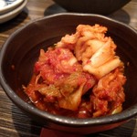 ホルモン焼肉 かめつる - キムチ…発酵が弱すぎて好みのお味ではありません。