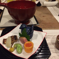 韻松亭 - 焼物