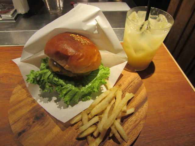 迷ったらここ 飯田橋 神楽坂のファーストフードがおすすめの人気店 ヒトサラ