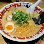 屯ちん川崎店（東京豚骨ラーメン 680円 ※薬味増し味薄め）