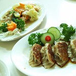 GUNUNG GEULIS COUNTRY CLUB - 1705_GUNUNG GEULIS COUNTRY CLUB_餃子、野菜炒め