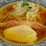 ラーメン燈郎 - 川俣シャモの醤油ラーメン 800円