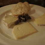 独乙屋倶楽部 - チーズ盛り