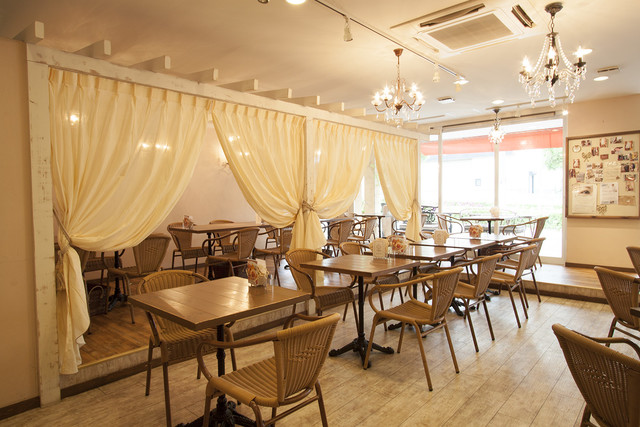 座席 : 美菜ダイニング NICO （【旧店名】nicocafe） - 公津の杜