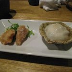 笹身の味噌漬け揚げと椎茸とアスパラのトロロ蒸し？(つきだし)